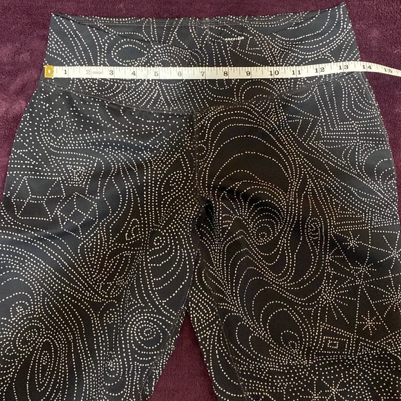 Mossimo Supply Co. Patterned Leggings-M - Picture 3 of 5